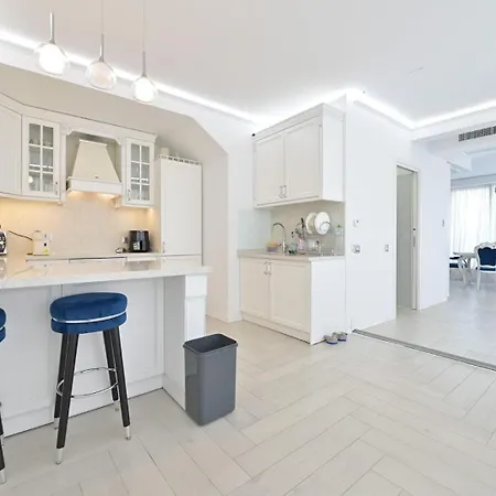 Apartment D&d Asmita *